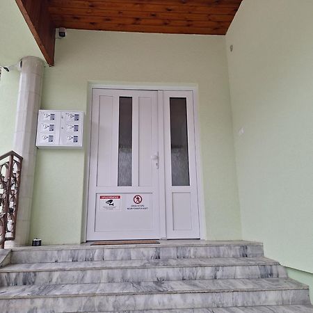 Apartmanovy Dom Stummerova Topoľčany エクステリア 写真