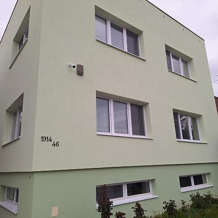 Apartmanovy Dom Stummerova Topoľčany エクステリア 写真